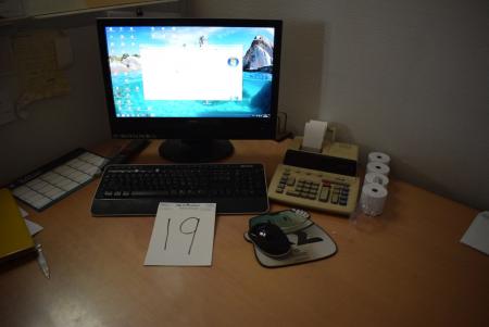 Computer mrk. Asus m. Windows 7 und 4 GB Speicher + Monitor, Tastatur, Computer-Maus und Rechner
