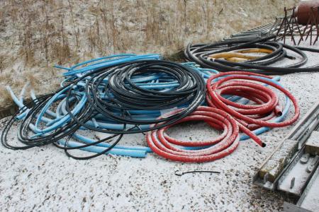 Large batch of flexible tubing district heating hoses and more.