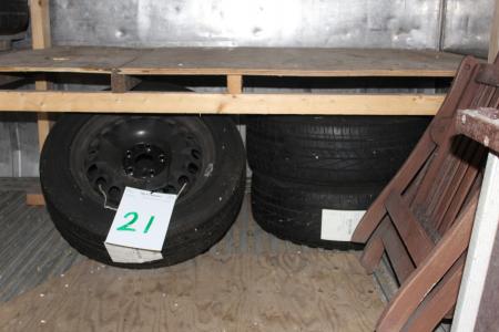4 stk dæk med fælge passer til bile reg nr BF93388.