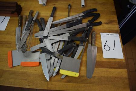 Diverse knive, spatel, piskeris m.m.