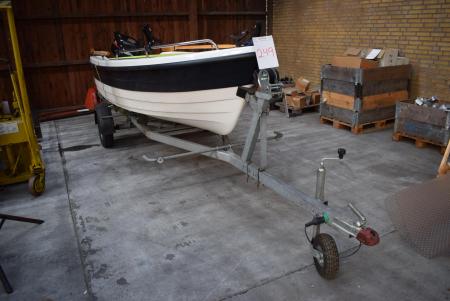  14 foot dinghy, yearg. 2011, 9.9 HK Suzuki engine + 750 kg. Trailer. Number plate not included