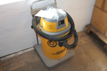 Industrial Vacuum Cleaner