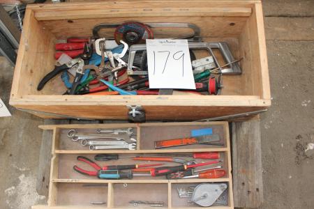 Box mit div. Werkzeuge