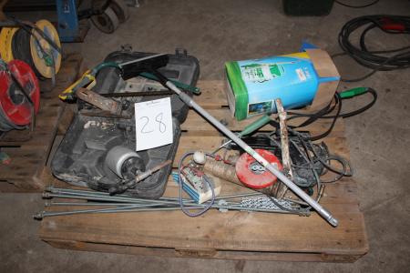 Pallet with div. Among other things. drilling machines, paint spray gun, etc.