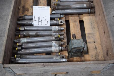 10 pcs. hydraulic cylinders gear