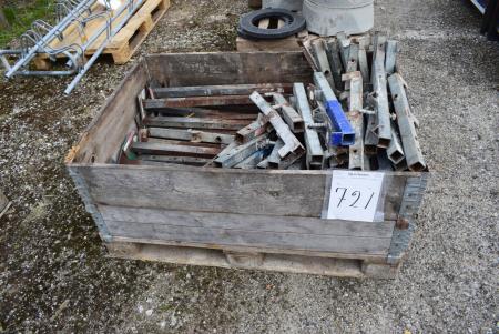 Various pallet parts to the staging