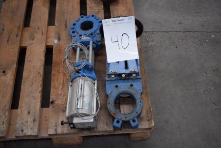 1 piece. slide valve with motor + 1. spade valve manual