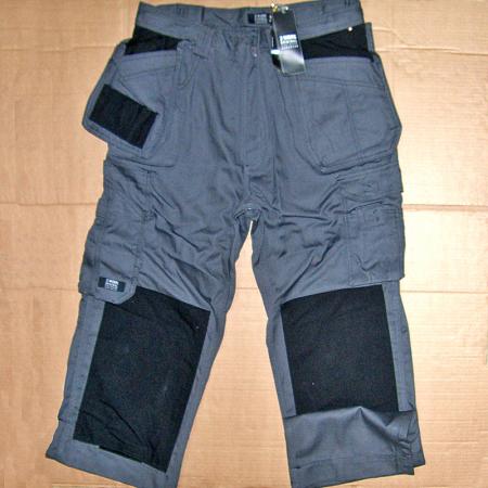 Firmatøj uden tryk ubrugt:  2 par Rio bukser, grå, str. 54 …. 2 stk sweat , sand, str  XXL  ….. 15 stk. T-shirt, sand, rundhalset, 100 % bomuld, XXL