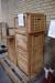Bücherregal aus Holz mit vier Schubladen, skyhylde + Wäschekorb