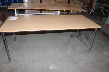 Table 180x80x71 with damage.