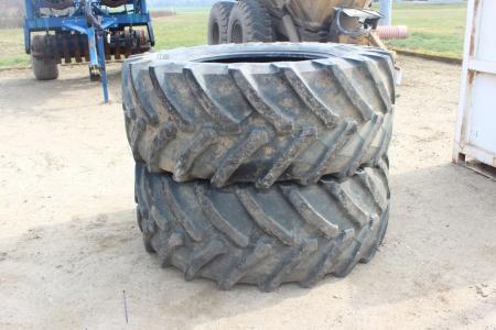 2 stk pirelli dæk med fælge 600/65R34 