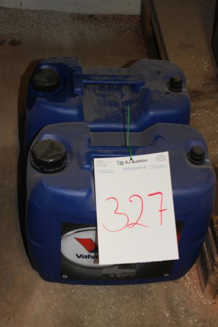 2 pounds on 25 liter shaft oil 85W140