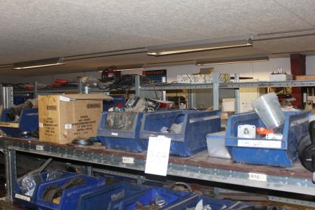 Various parts for gillers, gyllevogne with more in 1 tray on top of pallet roll.