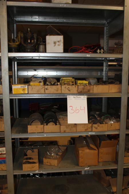 Contents in 1-grade steel rack miscellaneous Pto parts.
