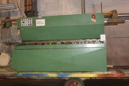 Fasti Hoan scissors type GHE 25/6 Year 1985 Saksens weight 5400 kg. Max plate thickness 6 mm. Max item width 2700 mm