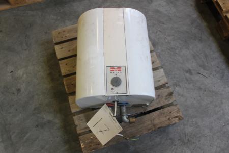 Small Hot Water Tank Type 905