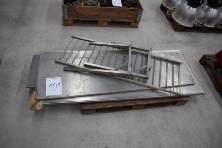 3 pieces. stainless castle plate + 2. table legs, etc.