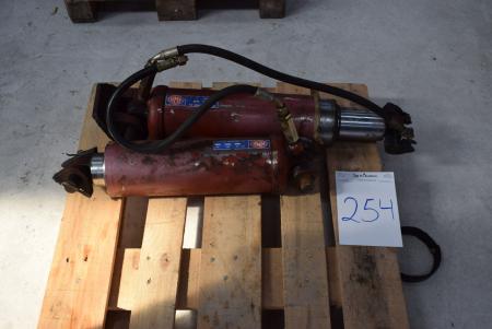 2 pcs. Hydraulic pistons
