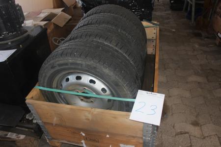 4 stk Michelin dæk med fælge center til center 65 mm dækstørrelse 205/65R16C