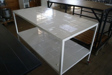 Roller table with tiles 150x76x84 cm