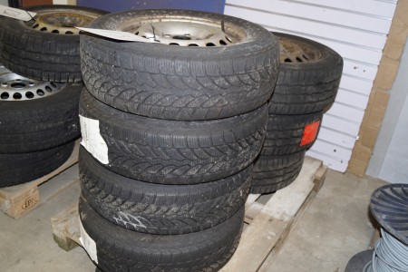 4 Reifen 165 / 65R15 passend für VN92267 + 3 Reifen