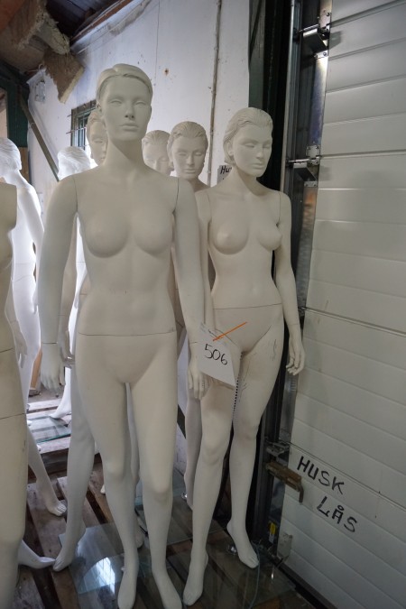 5 pcs Mannequin dolls with 5 heads 3 without