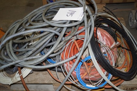 Various power cables + water hoses and more.