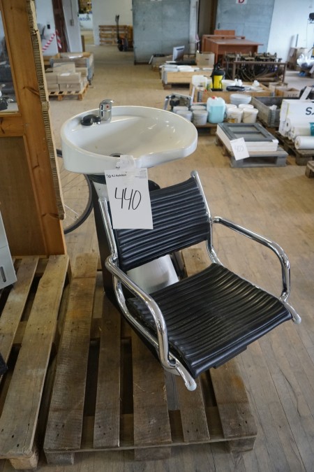 Washing stand for hairdresser