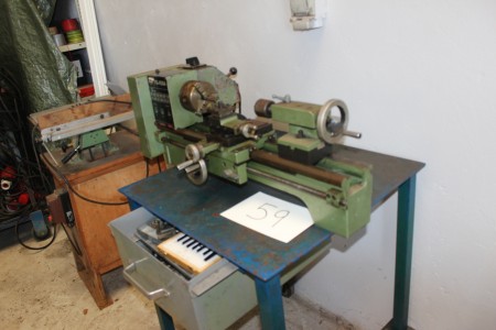 Lathe, TFS, model FS-450-A, including steel table + div tool
