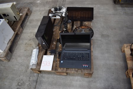 Pallet with PC, notebook, monitor lamp etc.