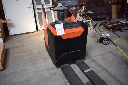 Electric pallet truck BT Levio, LPE250, 2.5T Missing leaves