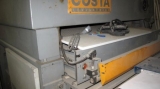 Under og overpudser, Costa, type 7570 GGGT martra 940426 KW 204. Ved udløb renses emnerne med Uni-Blower