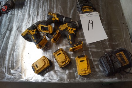Dewalt power tool everything is tested and ok.