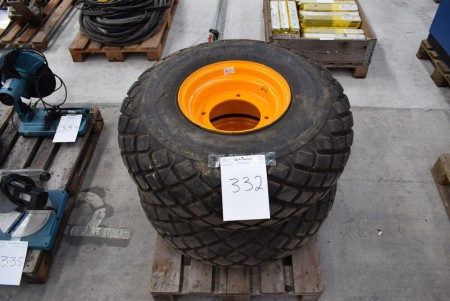 2 pcs. Wheels with tires 13.6 to 16