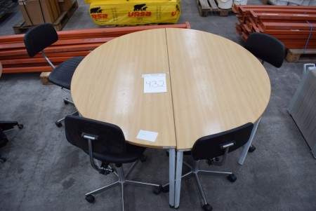 Bord Ø140 cm + 4 stk. stole