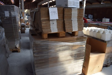 200 pcs. cardboard 29 x 39 x 11 cm + 80 pcs. cardboard boxes 37 x 64 x 57 cm