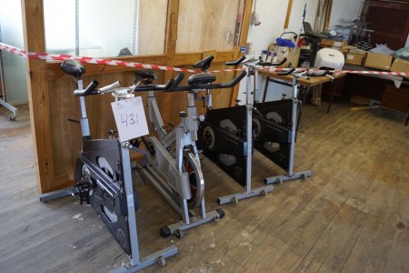 Fitness cycles 4 pcs. 2 different models, not tested.