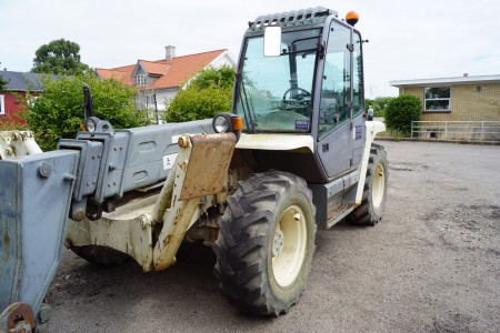 Terex, TeleILIFT 3514 with 2 prints 14 m, and support legs, Equipment wicker / hand pallet with remote control, B 3.8 m. Year 1997, Hours 5563, last approved 1 / 1-2017