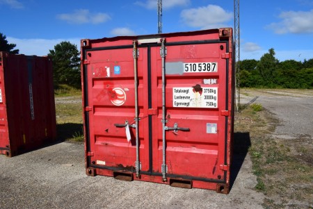 Container L: 1,42 B: 2,24 H: 2,16 cm
