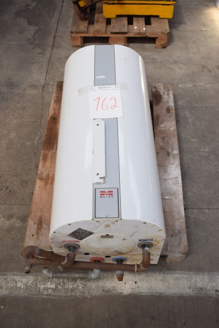 Water Heater, year. 1999 110L