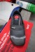 5 pairs of safety shoes