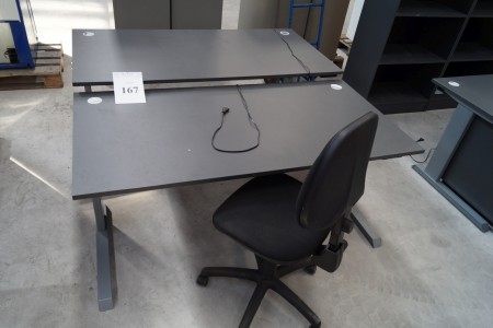 2 stk. hæve/sænkeborde + kontorstol