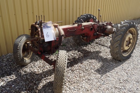 Porsche-Diesel Junior 1 cylinder, all parts included for complete tractor.NOTE ANOTHER ADDRESS.