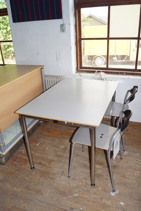 Bord med 2 stole 120x80 cm