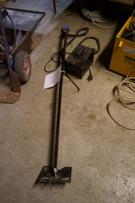 Electric probe polar bear (fitted in basement)