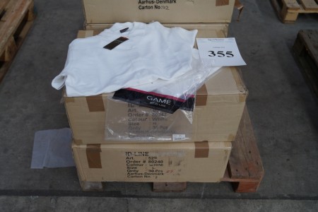 2 ms. White Polo shirts m. Short sleeves. Ca. 60 pcs. Str. M + L