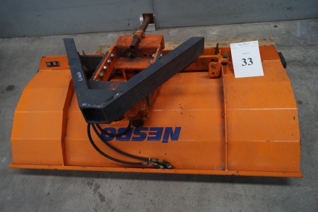 Snowplow marked. Nesbo year. 2,007, 150 w cm. A-frame and hydraulic tilt.