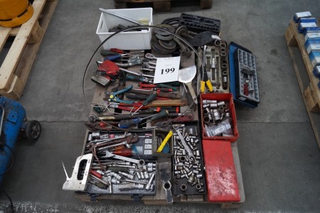 Palle diverse værktøjer, aftrækker, skæreskiver m.m.