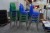 22 stk. plast stabelstole, grønne og blå