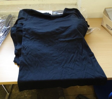 24 stk T-shirt sort med korte ærmer, str 2XL